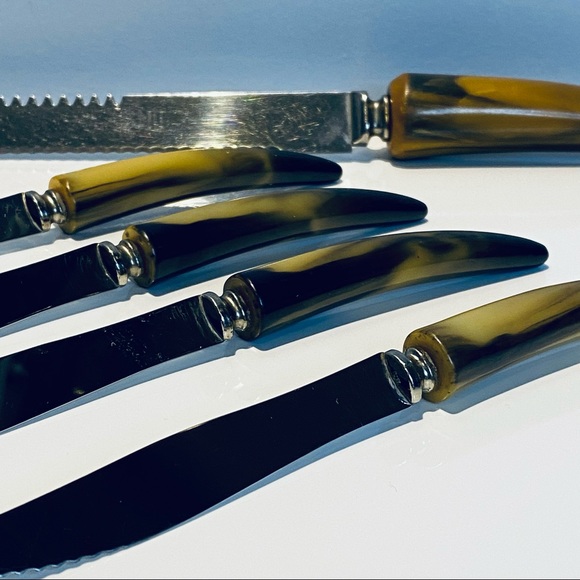Sheffield Stainless Steel Bakelite 4 Steak Knives And 1 Bread Knife - Picture 2 of 14